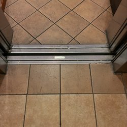 Barnes & Noble Booksellers - Schindler MT 300A elevator, Barnes & Noble Hillsdale South