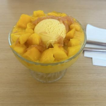 Mango Mango Dessert - A1. Special Mango Juice Sago and Pomelo with Mango Ice Cream - Desserts Near Me - New York, New York Mango Mango Dessert - A1. Special Mango Juice Sago and Pomelo with Mango Ice Cream - Desserts Near Me - New York, New York