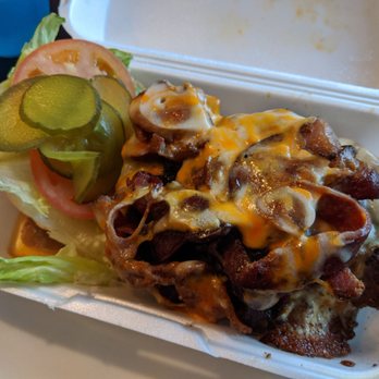 The Crazy Canuck - Barbeque Near Me - Waterloo, Ontario