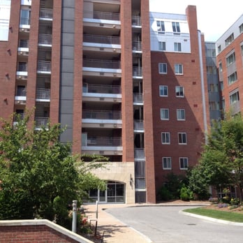 Courtyard by Marriott Burlington Harbor - Courtyard side from 15 min parking lot. - Hotels Near Me - Burlington, Vermont