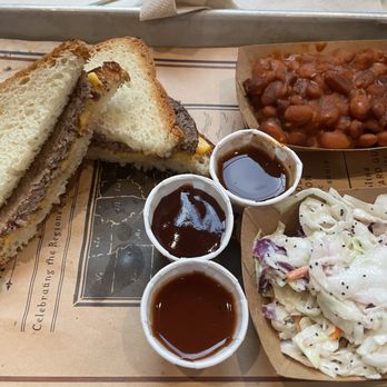 Regal Eagle Smokehouse: Craft Drafts & Barbecue - Kids Gluten Free Barbecue Cheeseburger - Barbeque Near Me - Lake Buena Vista, Florida
