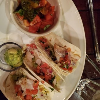 Bahama Breeze - Fish tacos with tomato salad - Bars Near Me - Miami, Florida Bahama Breeze - Fish tacos with tomato salad - Bars Near Me - Miami, Florida