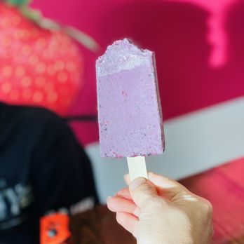 Michoacana - Berry popsicle - Ice Cream & Frozen Yogurt Near Me - Johnson City, Tennessee