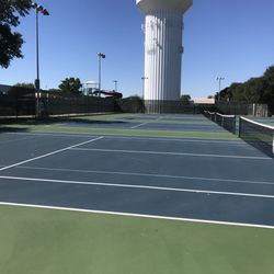 Dove Park Tennis Courts