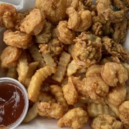 Shrimp and oysters! Shrimp and oysters!
