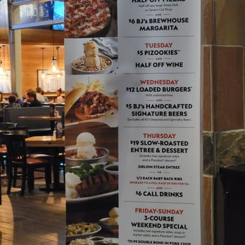 BJ's Restaurant & Brewhouse - New American Near Me - Fort Worth, Texas