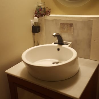 Toothopia Dental - Bathroom - General Dentistry Near Me - El Segundo, California
