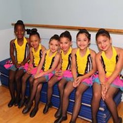 On The Edge at Frank Rey Dance