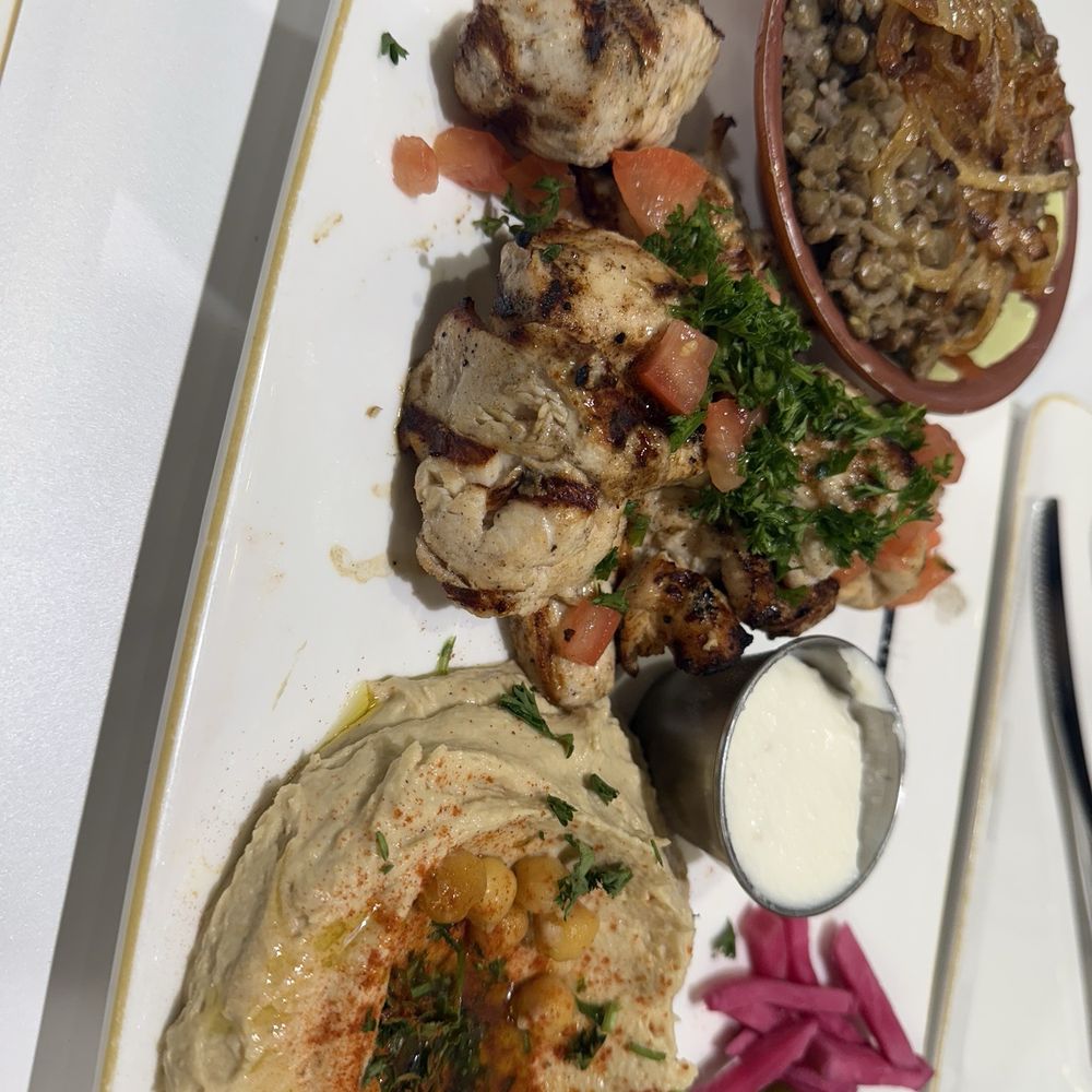 Chicken Kabob Plate with Hummus Chicken Kabob Plate with Hummus