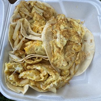 Tacos la Banqueta - Mexican Near Me - Dallas, Texas