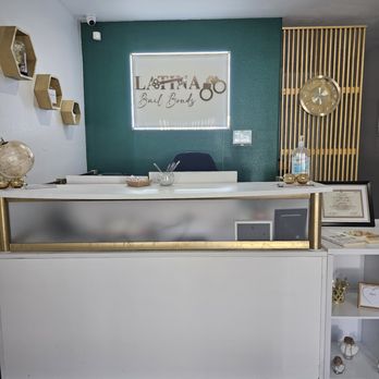 Latina Bail Bonds - Bail Bondsmen Near Me - Kissimmee, Florida Latina Bail Bonds - Bail Bondsmen Near Me - Kissimmee, Florida
