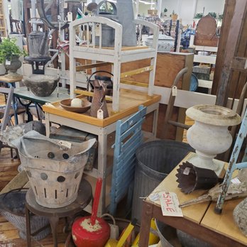 Cabot Mill Antiques - Outdoor items - Antiques Near Me - Brunswick, Maine