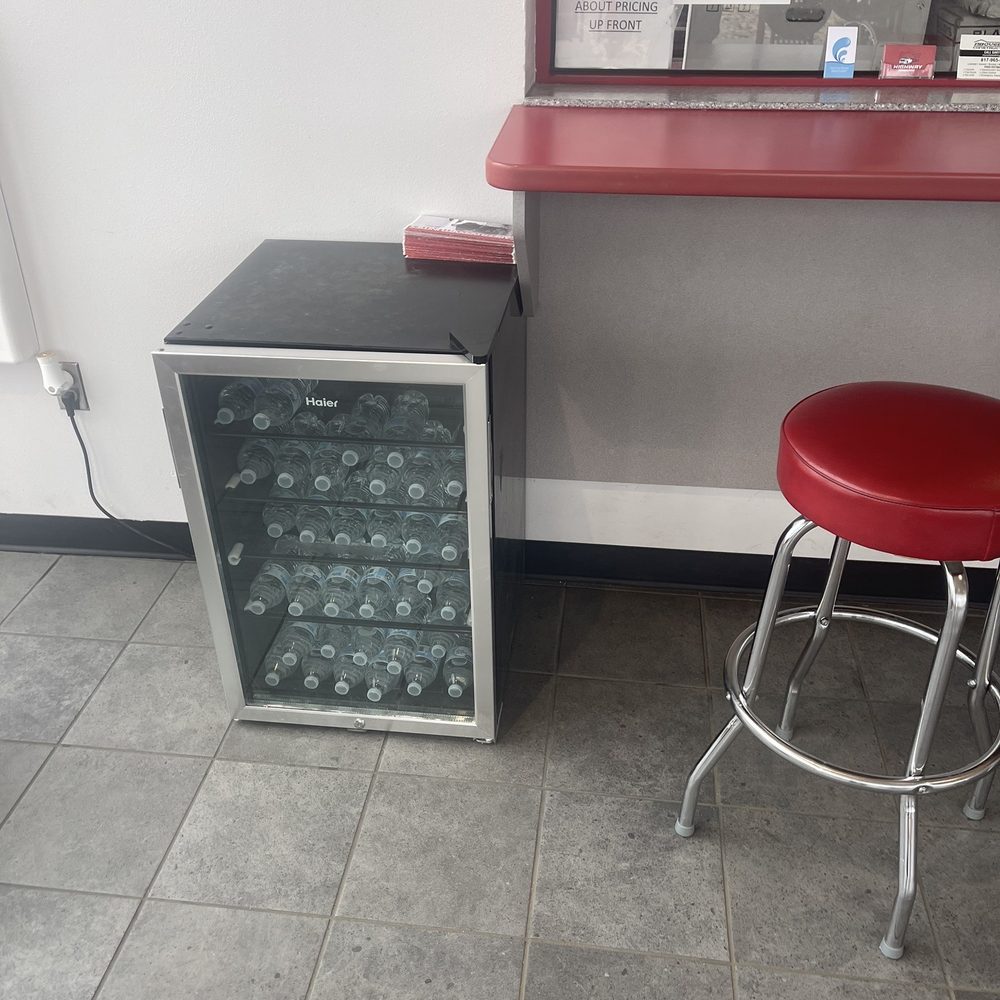 Discount Tire - Complimentary water - Tires Near Me - Decatur, Texas