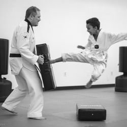 Fair Oaks Family Taekwondo - Learn to fly!