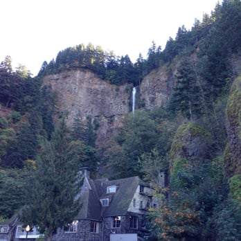 Multnomah Falls - Hiking Near Me - Bridal Veil, Oregon Multnomah Falls - Hiking Near Me - Bridal Veil, Oregon