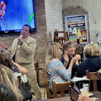 Los Jarrones - Los Jarrones, good food, awesome entertainment and great drinks!  We had a Juan Gabriel impersonator and delicious mango chamoy Margarita. - Mexican Near Me - El Paso, Texas