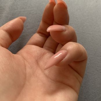Nailed It Studios - Noticeable bumps in the gel, quality is questionable. - Nail Salons Near Me - Markham, Ontario