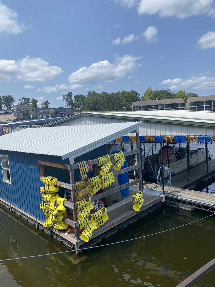AQUA TOYS 10 Photos & 17 Reviews Boating 5645 Slope Ln, Osage