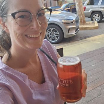 Scotto's Wine & Cider - Wine Tasting Room Near Me - Lodi, California