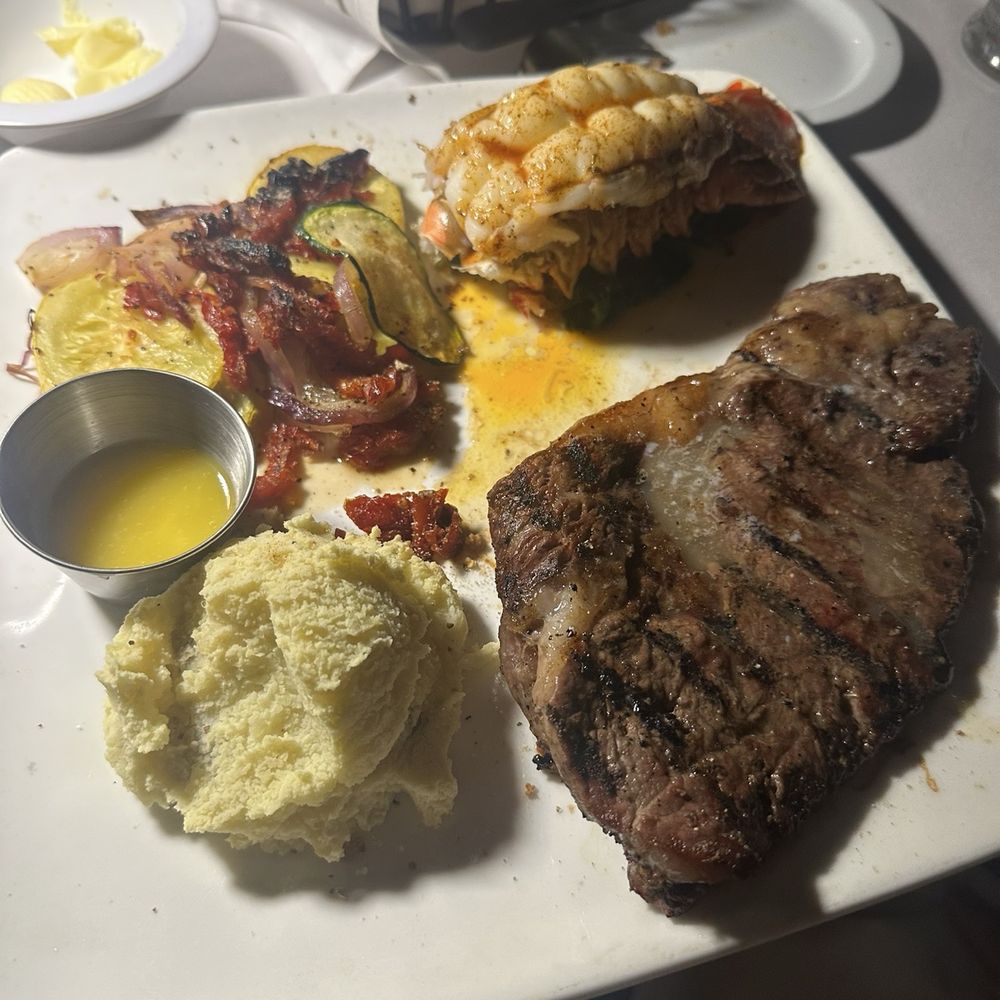 Stevens Steak & Seafood House - Surf and turf - Steakhouses Near Me - Commerce, California Stevens Steak & Seafood House - Surf and turf - Steakhouses Near Me - Commerce, California