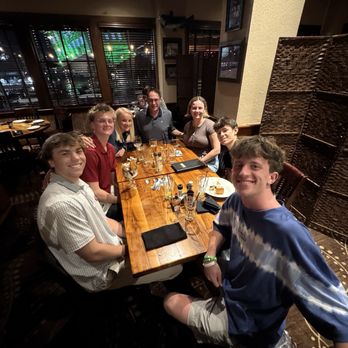Landry's Seafood House - Our party - Seafood Near Me - Myrtle Beach, South Carolina