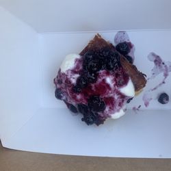 Molino Oloyo - Sweet Cornbread w blueberries