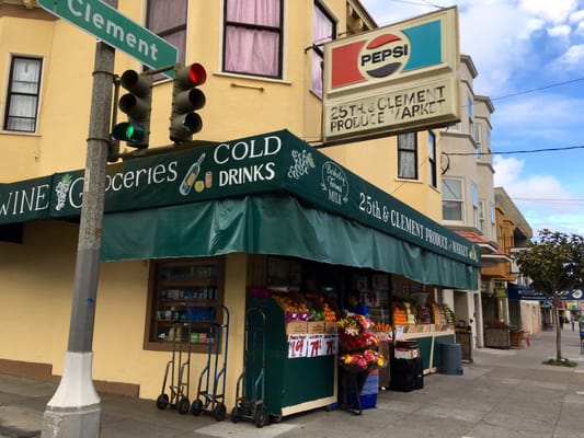 25th & Clement Produce Market by null