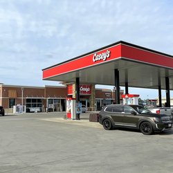 Casey's - Building Exterior