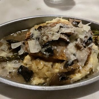 Table at Poipu - Chicken Marsala with polenta - New American Near Me - Koloa, Hawaii