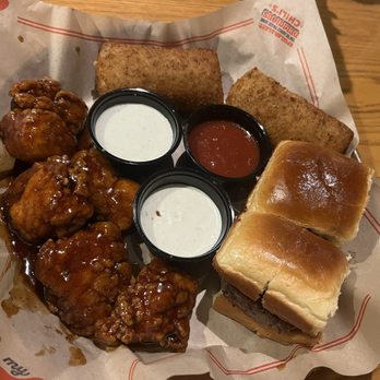 Chili's - Triple Dipper Fried Mozzarella has no cheese pull Big Mouth Bites is a bit dry - American Near Me - Fremont, California Chili's - Triple Dipper Fried Mozzarella has no cheese pull Big Mouth Bites is a bit dry - American Near Me - Fremont, California