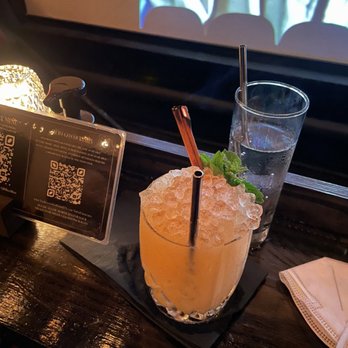 The Roosevelt Room - Cocktail Bars Near Me - Austin, Texas