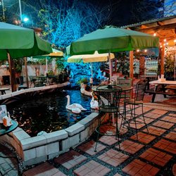 San Vuon Restaurant & Cafe - Outside area