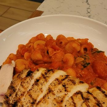 Brezza - Rigatoni Arrabiata with grilled chicken - Italian Near Me - Las Vegas, Nevada Brezza - Rigatoni Arrabiata with grilled chicken - Italian Near Me - Las Vegas, Nevada