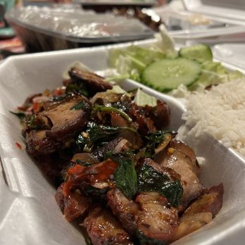Noom Yai - Food Trucks Near Me Noom Yai - Food Trucks Near Me