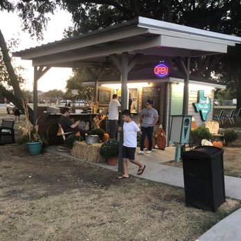 Snow Place Like Home - Lots of families here tonight. - Shaved Ice Near Me - Ovilla, Texas Snow Place Like Home - Lots of families here tonight. - Shaved Ice Near Me - Ovilla, Texas