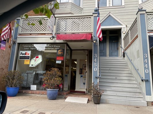 Post & Parcels, Inc. Presidio Hts by null