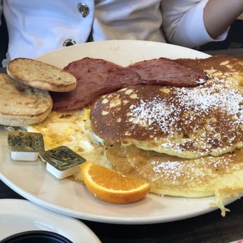 Ball Square Cafe - Breakfast & Brunch Near Me - Somerville, Massachusetts