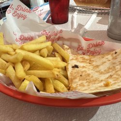 Eddie Rocket's - Kids cheese quesadilla