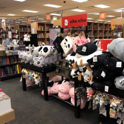 2nd & Charles - So many cute plushie and unexpected find here