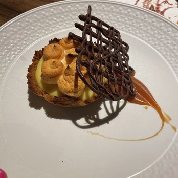The Pinery - Sour orange pie - American Near Me - Orlando, Florida The Pinery - Sour orange pie - American Near Me - Orlando, Florida