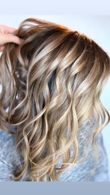 Xenia Claudeth Salon