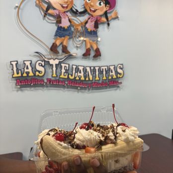 Las Tejanitas - Banana split with Biscoff and Tres leches ice cream - Mexican Near Me - Greensboro, North Carolina Las Tejanitas - Banana split with Biscoff and Tres leches ice cream - Mexican Near Me - Greensboro, North Carolina