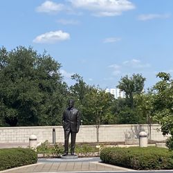 Texas A&M University - Bush statue