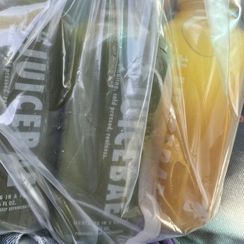 JUICEBAE - Lightning in A Bottle Juice & Mango Passionfruit Juice - Juice Bars & Smoothies Near Me - Los Angeles, California