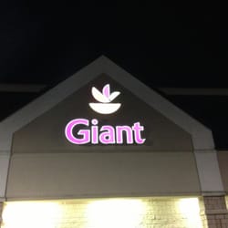 Giant Food - Storefront