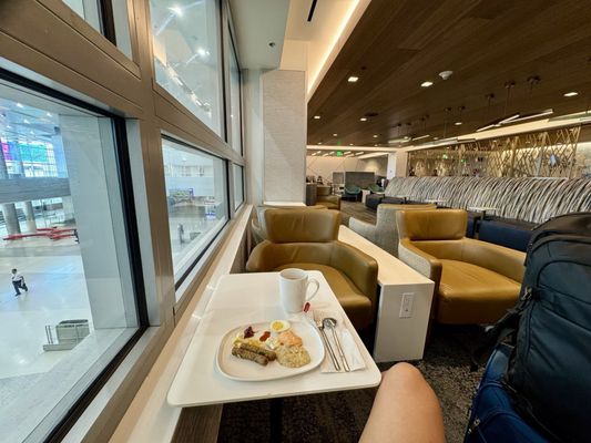 Delta Sky Club by null