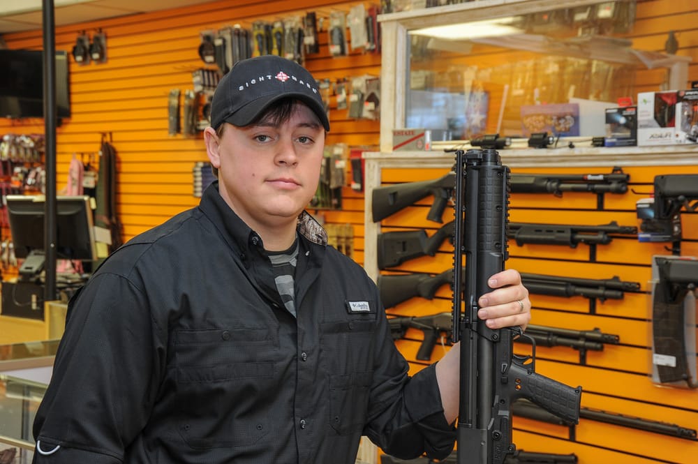 ACCENT GUNS AND LOANS Updated August 2024 14 Photos & 10 Reviews