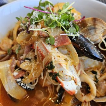 Caffe Concerto - SHANGHAI CRAB PASTA - Pizza Near Me - Los Angeles, California Caffe Concerto - SHANGHAI CRAB PASTA - Pizza Near Me - Los Angeles, California