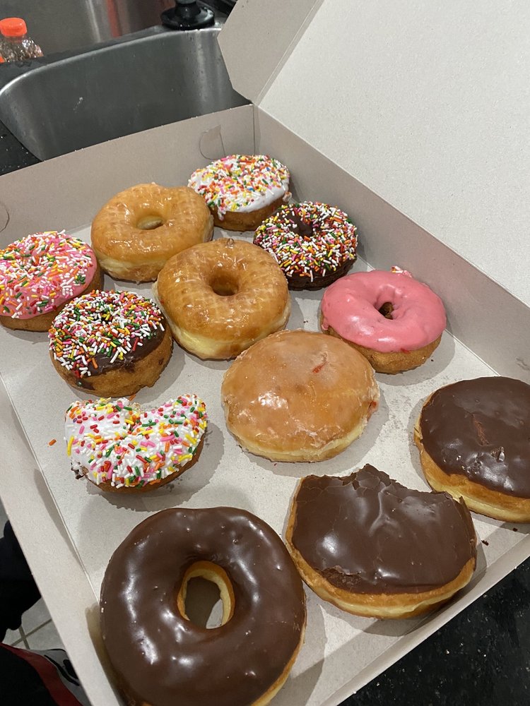 KALVIN’S DONUTS 32 Photos & 73 Reviews 9721 Baseline Rd, Rancho