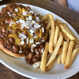 Chili cheeseburger.